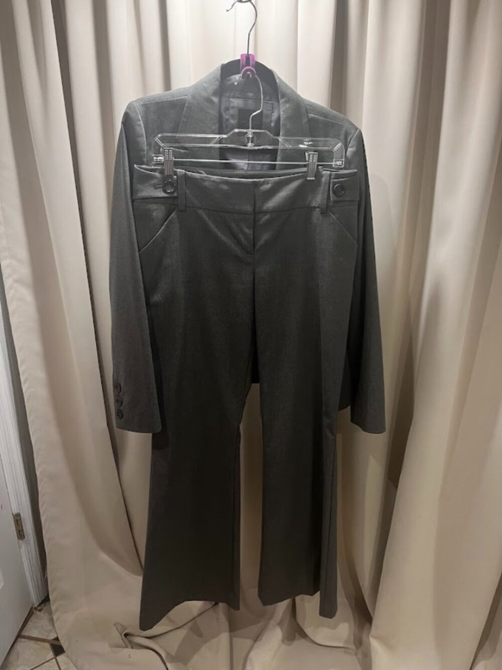 The Limited Gray 2 Piece Pants Suit Size 8